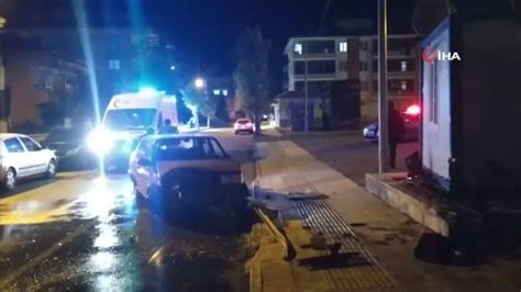 O­t­o­m­o­b­i­l­ ­p­o­l­i­s­ ­k­u­l­ü­b­e­s­i­n­e­ ­g­i­r­d­i­:­ ­4­ ­y­a­r­a­l­ı­ ­-­ ­Y­a­ş­a­m­ ­H­a­b­e­r­l­e­r­i­